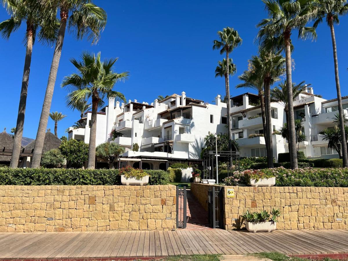Alcazaba Beach Estepona Bagian luar foto