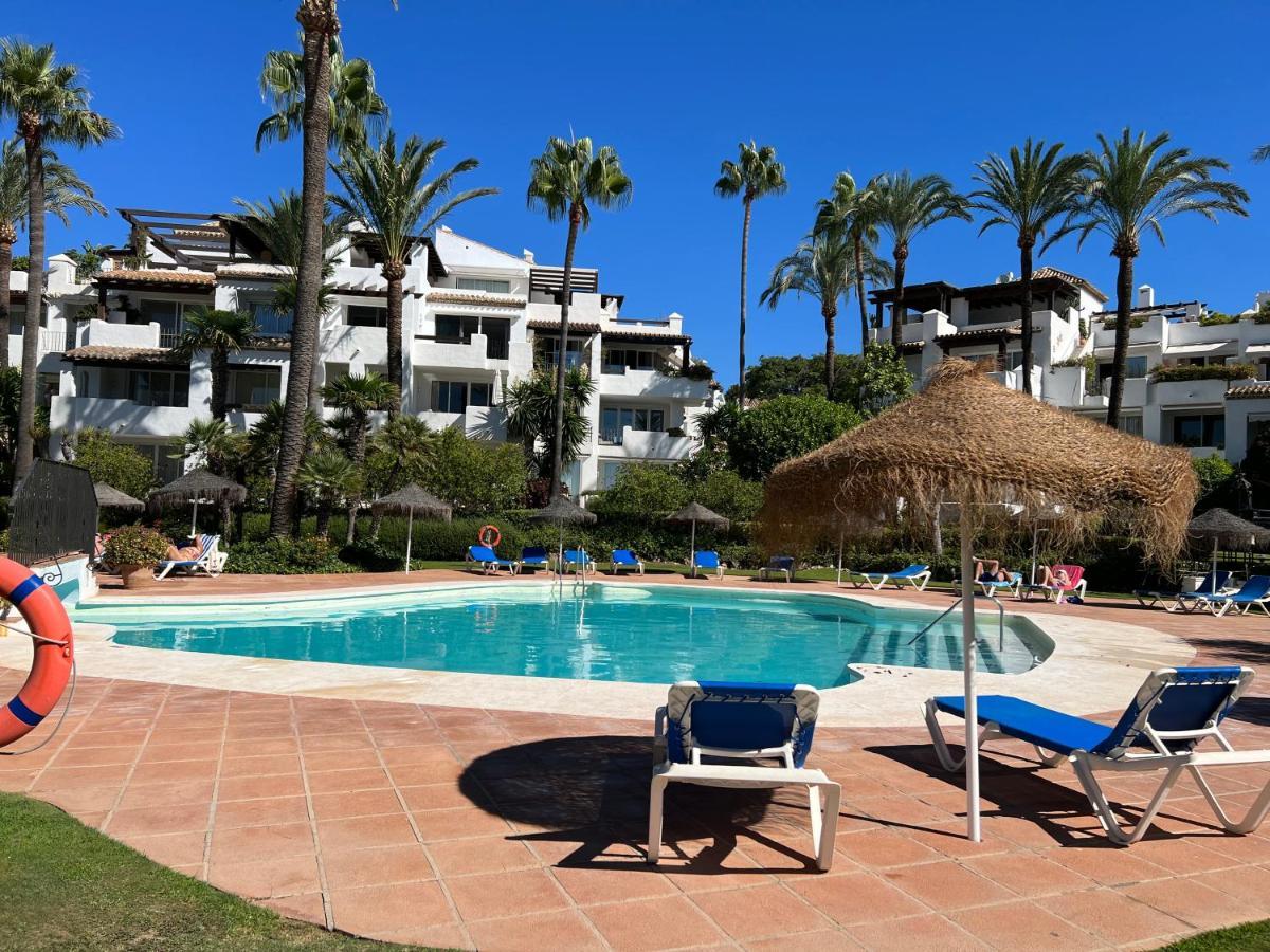 Alcazaba Beach Estepona Bagian luar foto