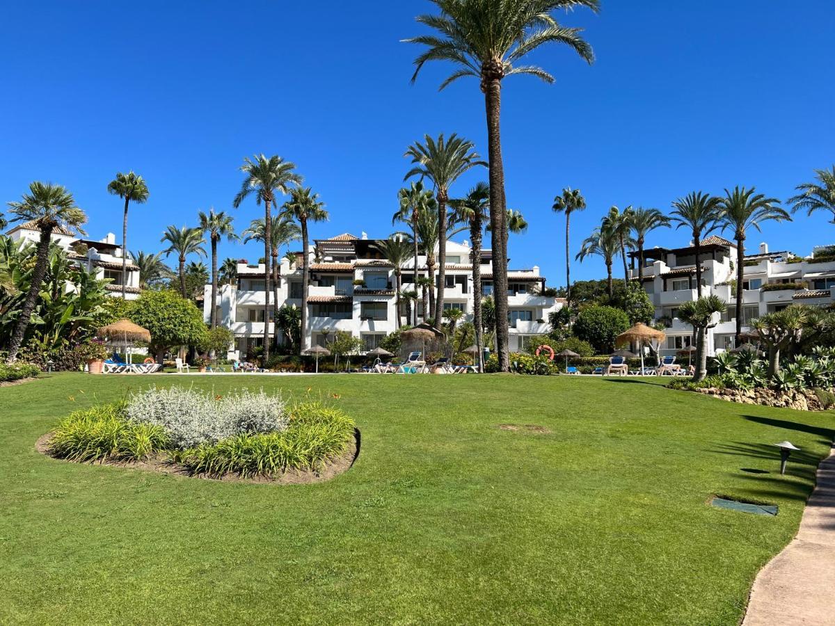 Alcazaba Beach Estepona Bagian luar foto
