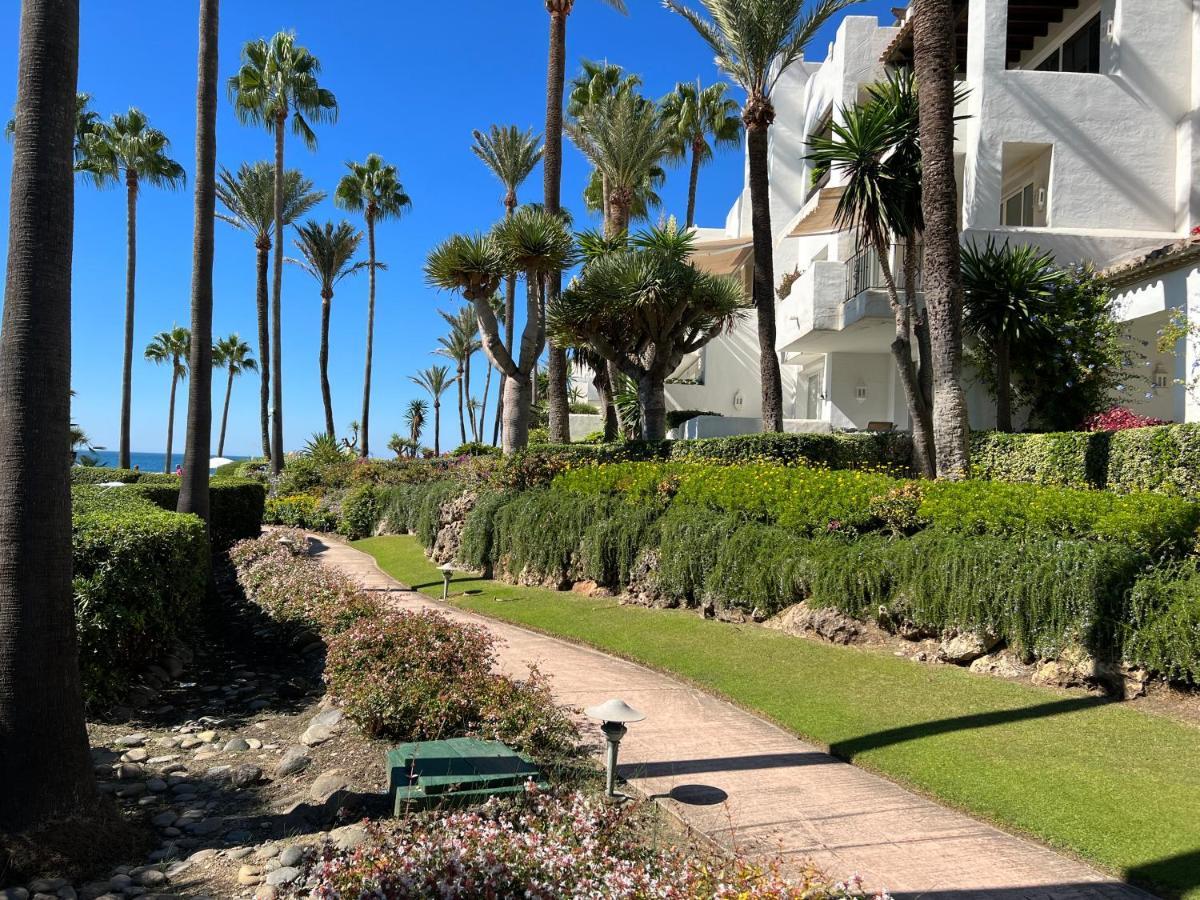 Alcazaba Beach Estepona Bagian luar foto