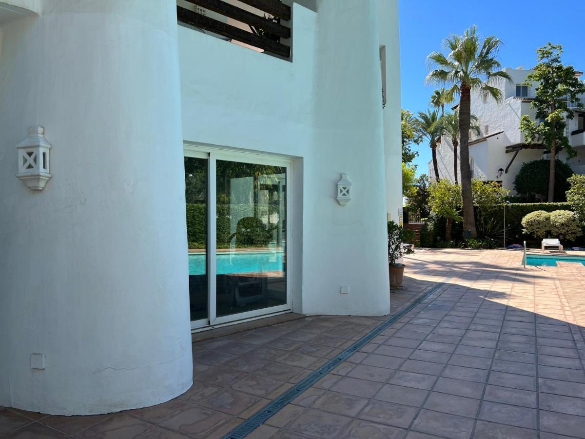Alcazaba Beach Estepona Bagian luar foto