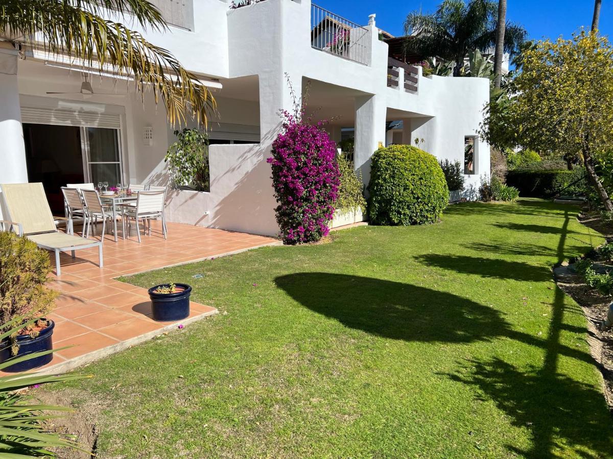 Alcazaba Beach Estepona Bagian luar foto