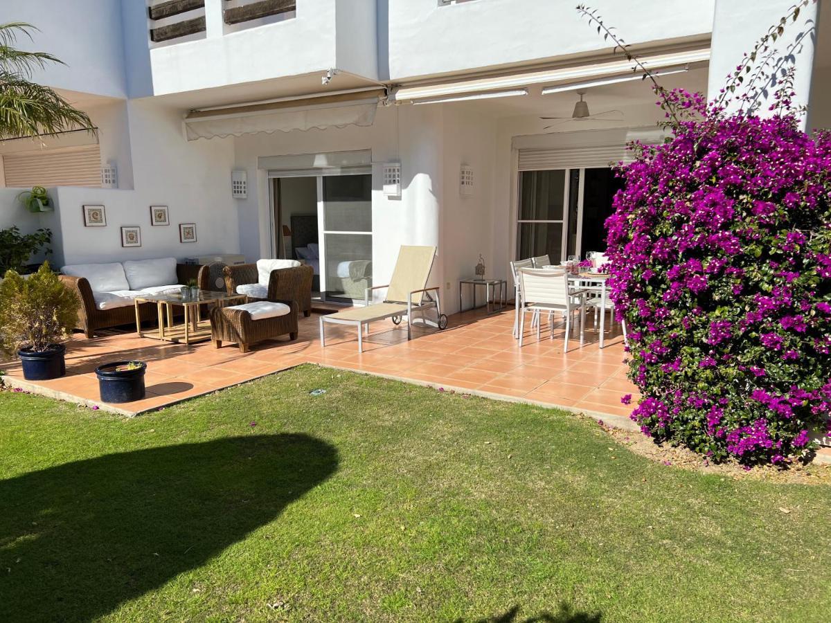 Alcazaba Beach Estepona Bagian luar foto